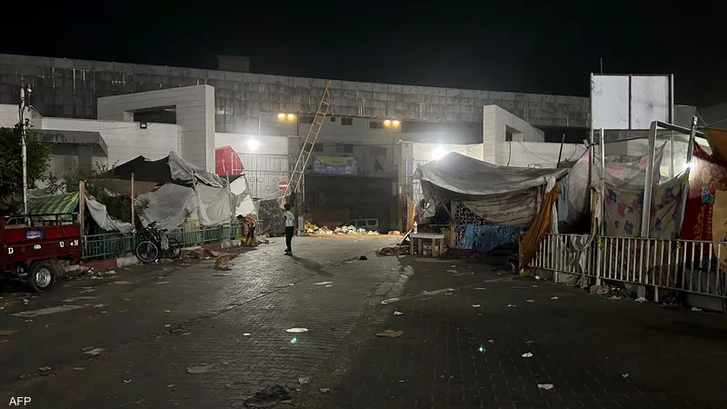 Israeli raid on al Shifa hospital: Palestinians flee facility in search of safety