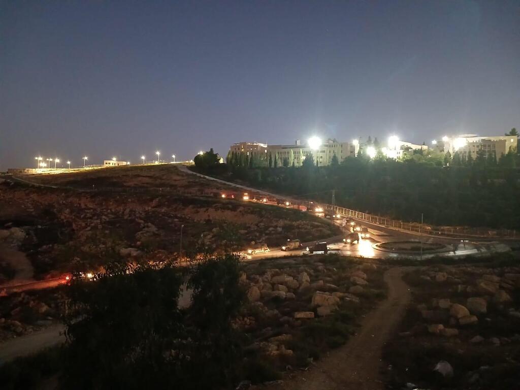 تدين جامعة بيرزيت اقتحام قوة كبيرة من جيش الاحتلال لحرمها فجر اليوم