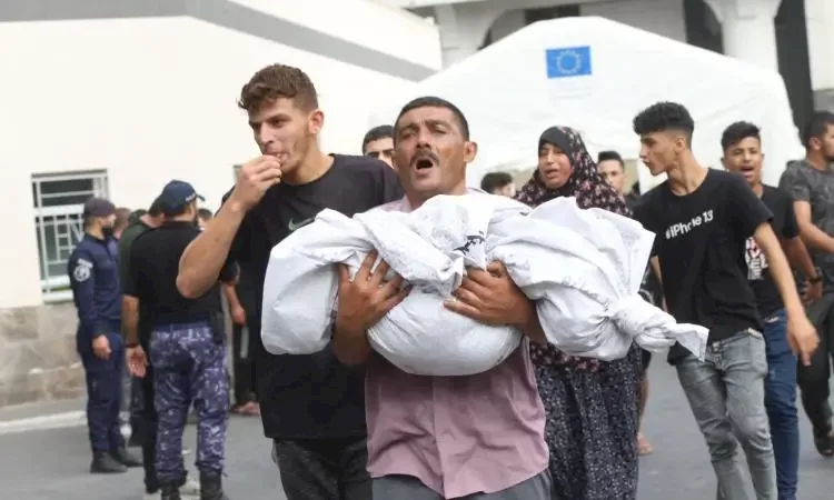 حصيلة شهداء غزة ترتفع إلى 7028 شهيداً بينهم 2913 طفلاً
