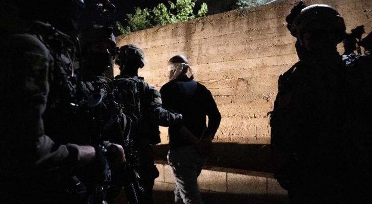 اعتقالات وتحقيق ميداني خلال حملات دهم بالضفة