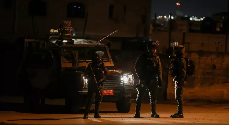 الاحتلال يشن حملة دهم واعتقالات في الضفة