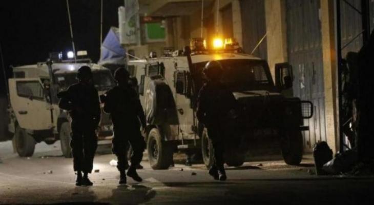 الاحتلال يشن حملة دهم واعتقالات في الضفة