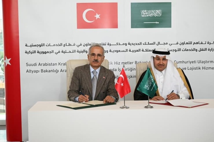 ذعر في تل أبيب.. إعلام عبري: أردوغان وجّه ضربة قاضية لممر “بايدن” وأعاد إحياء سكة حديد الحجاز مع السعودية