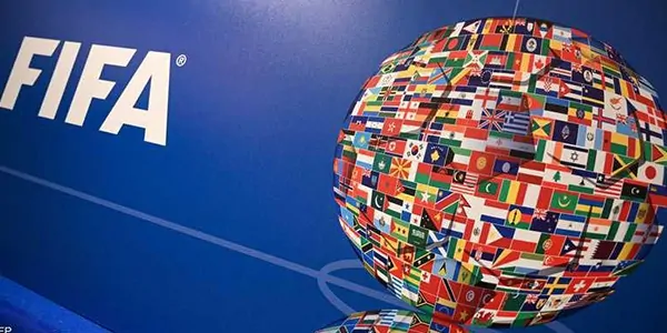“الفيفا” يقر تطبيق 6 قواعد تحكيمية جديدة في مونديال 2026