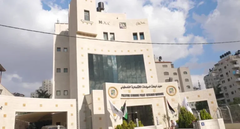 في العدد 84 من المراقب الاقتصادي: العام 2025.. لا جديد يذكر ولا قديم يعاد