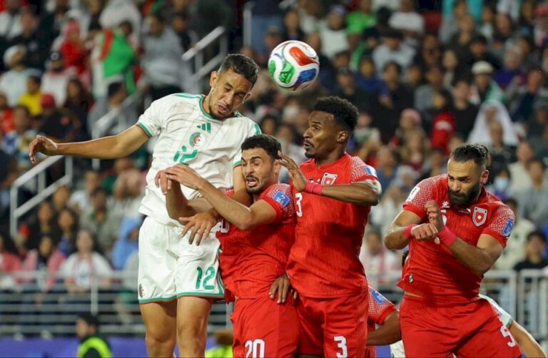 الأردن يخسر أمام الجزائر بثنائية في كأس العالم 2026