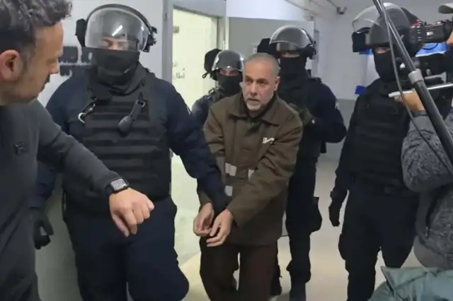 أبو صفية يبلغ محاميه بتعرضه لاعتداء جديد