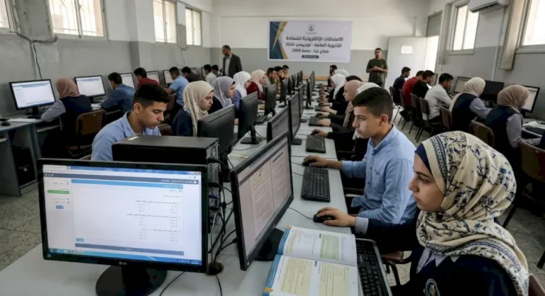 بالشراكة مع شركة جوال.. التربية والتعليم تطلق امتحان “التوجيهي” إلكترونياً لأول مرة في مدارس الضفة